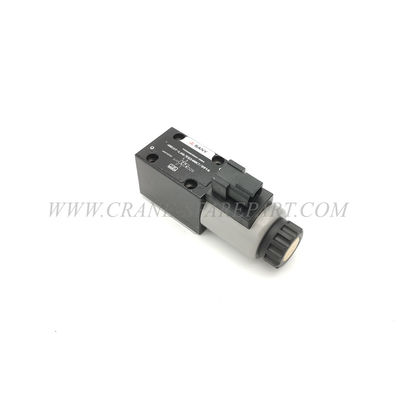 60275751 صمام الملف اللولبي لقطع غيار الرافعات الهيدروليكية لـ SANY 4WE6Y-L68 / EG24NK7